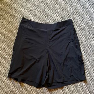 Sz 18 Brand New Athleta shorts